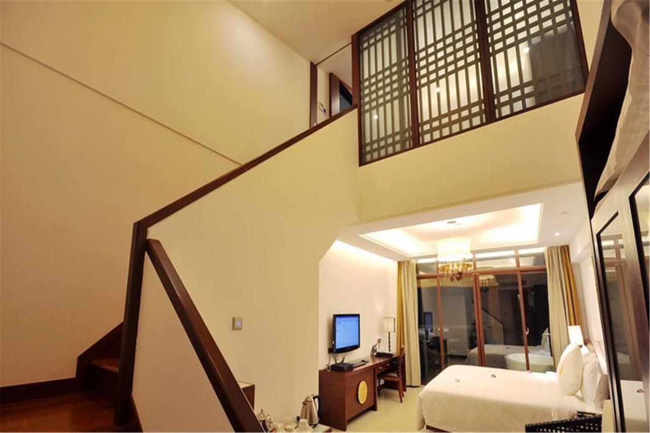 Marina Spa Hotel Санья Экстерьер фото