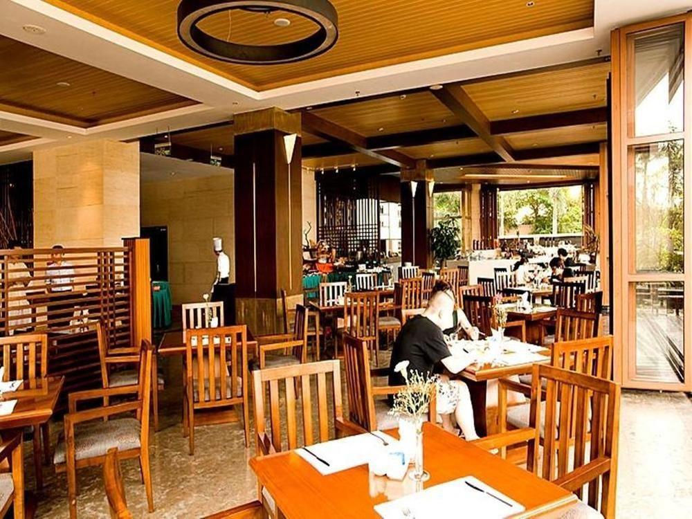 Marina Spa Hotel Санья Экстерьер фото