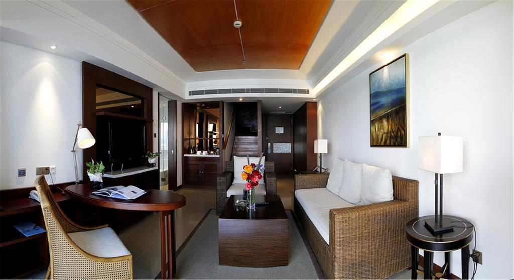 Marina Spa Hotel Санья Экстерьер фото